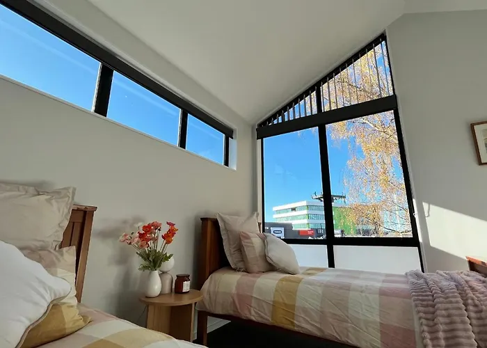 Luxury 2 Bedroom By St James Park