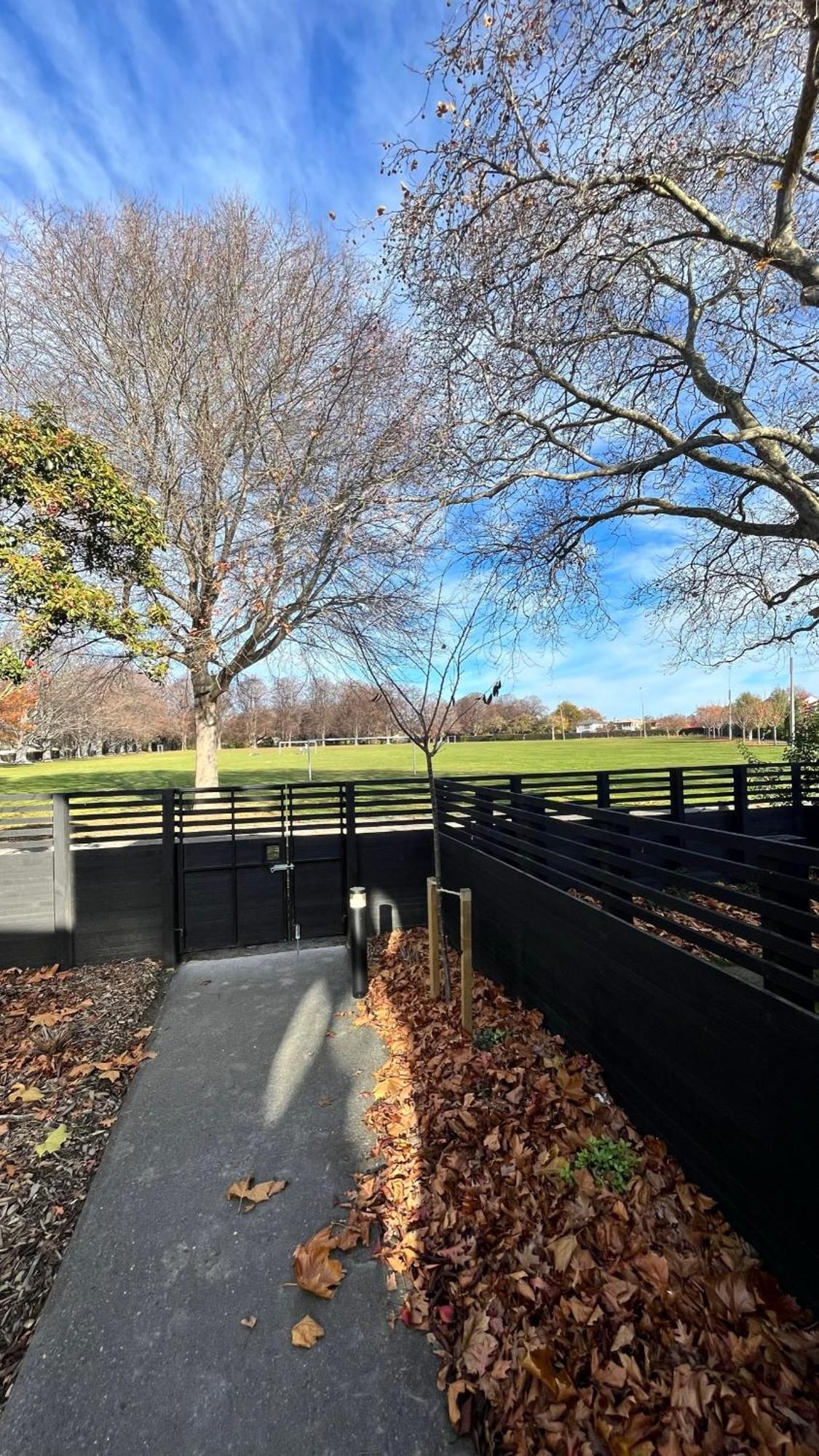 Holiday home Luxury 2 Bedroom By St Park